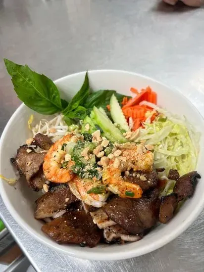 E2 - Grilled pork and shrimp