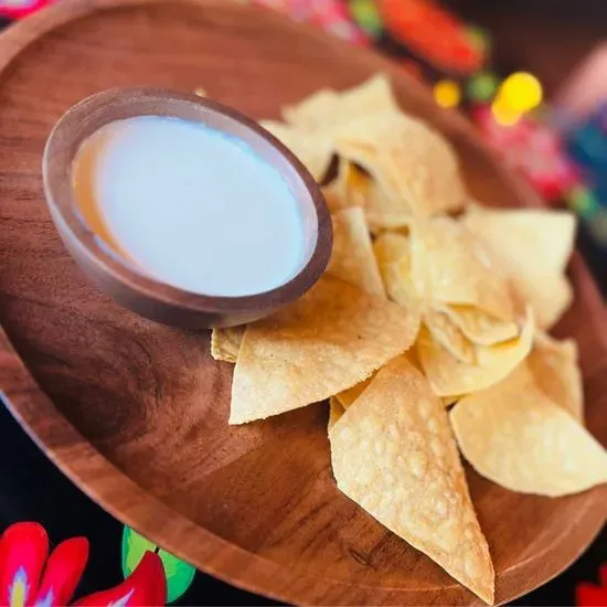 Cheese Dip & Chips