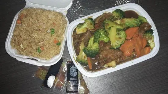 C16. Combo Beef with Broccoli