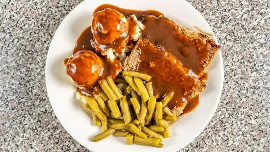 Meatloaf with Mashed Potatoes Gravy & Vegetable