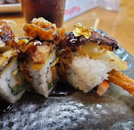 MOMO ROLL