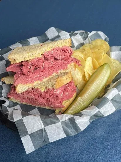 Cold Corned Beef Sandwich