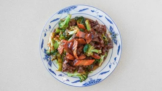 70. Beef with Broccoli / 芥蘭牛