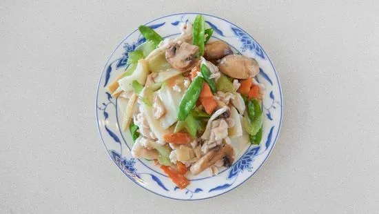 C8. Moo Goo Gai Pan