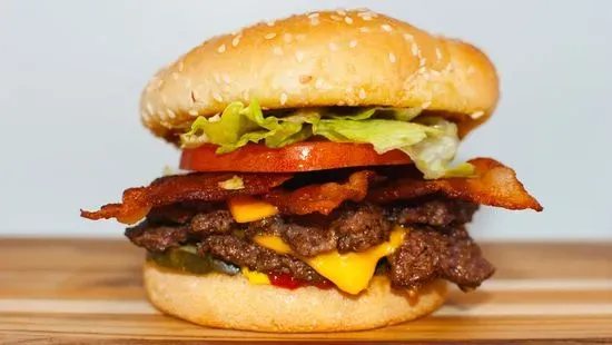 1/4 lb Deluxe Bacon Cheeseburger