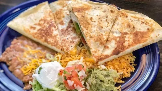 GRANDE QUESADILLA