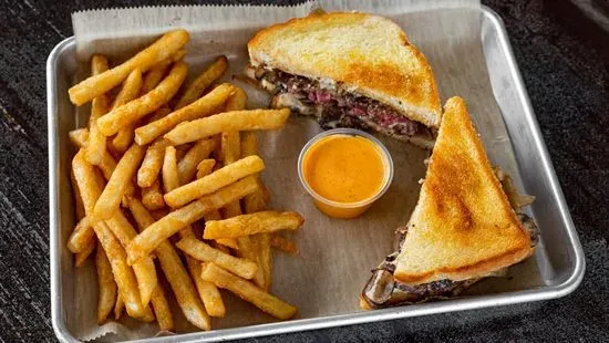 Shroom N' Swiss Patty Melt