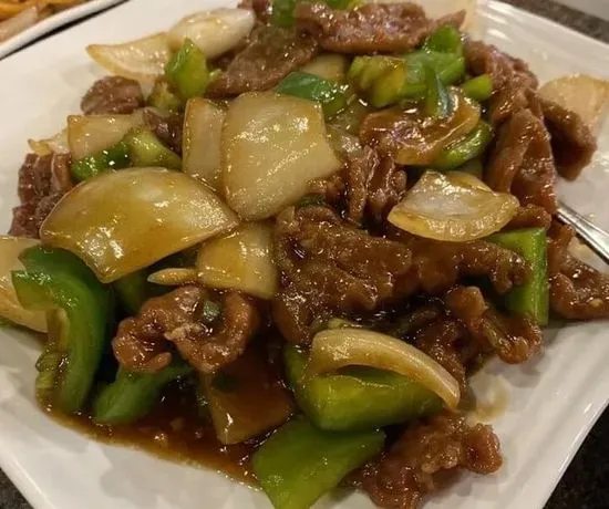 C. Pepper Steak with Onion / 青椒牛