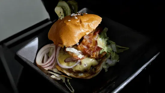 Bacon Gouda Burger