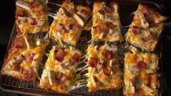 Detroit-Style Chicken Bacon Ranch Pizza