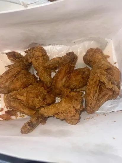 10 Wings & Fries