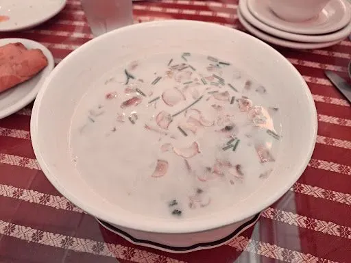 Tom Kha