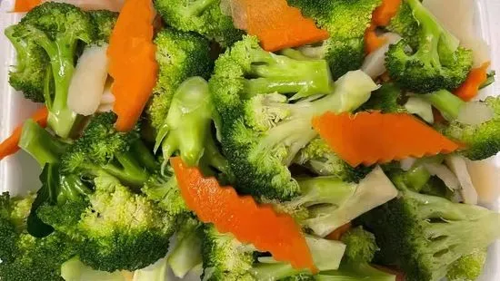 D2. Steamed Broccoli 水煮芥蓝