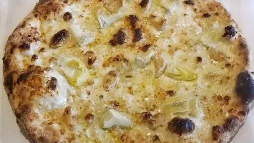 11" White Pie