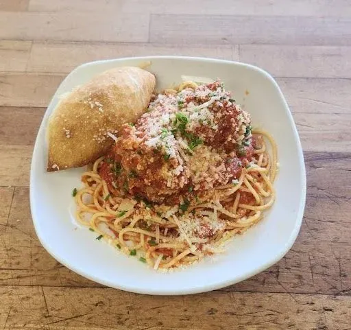 Kids Marinara Pasta With Meatballs