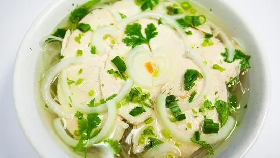 P13. Chicken Pho