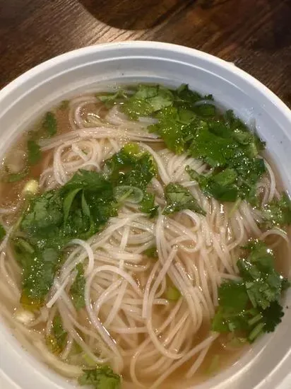 P17. Plain Pho