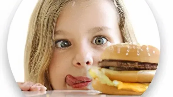 Kid's Cheeseburger