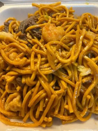 D5. Combination Lo Mein