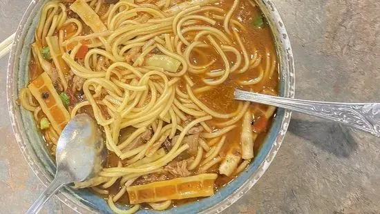 Beef Noodles 红烧牛肉面
