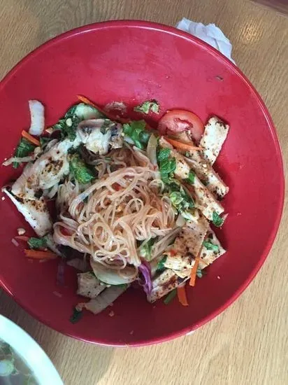 NOODLES SALAD