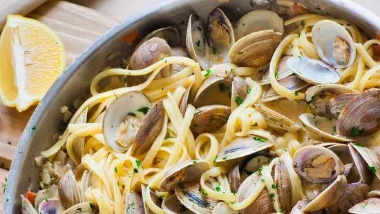 CLAMS SAUCE PASTA