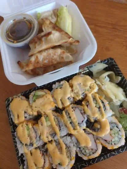 Wild Wok Dinner Combo (Two Sushi Rolls)