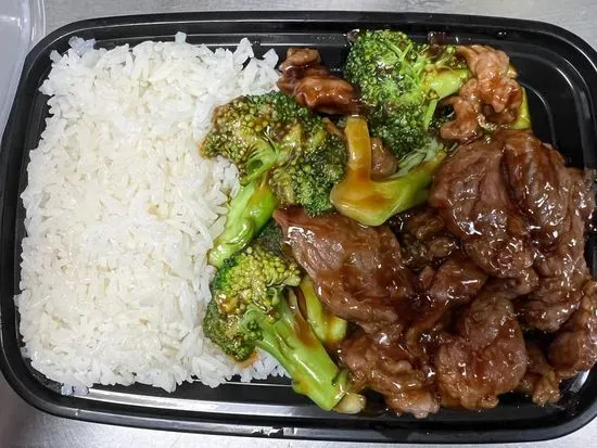 C13. Beef w. Broccoli