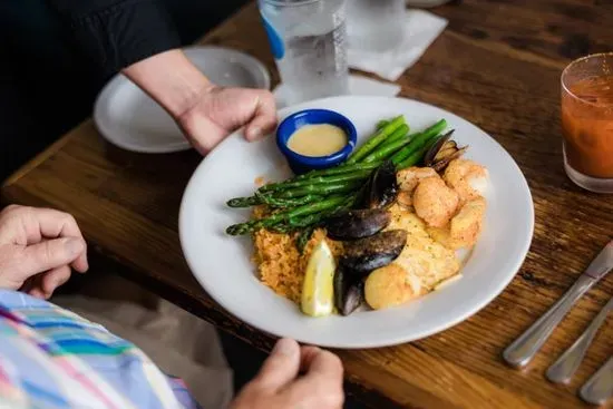 Broiled Seafood Platter