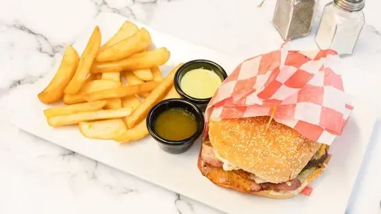 Hamburguesa al Fogón / Grilled Burger