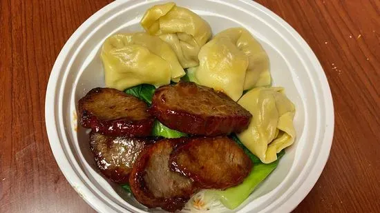 Roasted Pork & Pork Wonton Noodle Soup叉烧肉云吞汤面