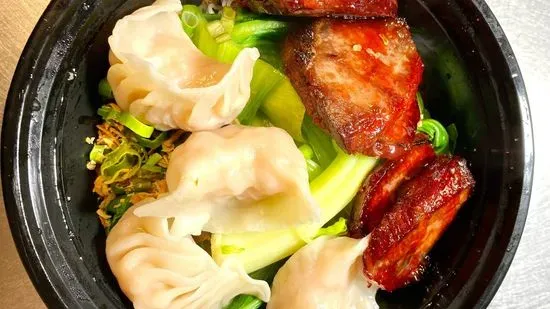 Roasted Pork & Shrimp Dumpling Noodle Soup叉烧虾饺汤面