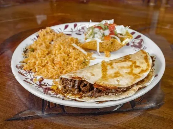 Quesadilla Rellena