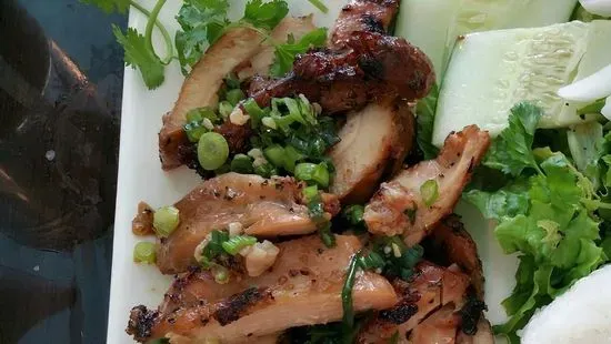 B8. Bun Ga Nuong