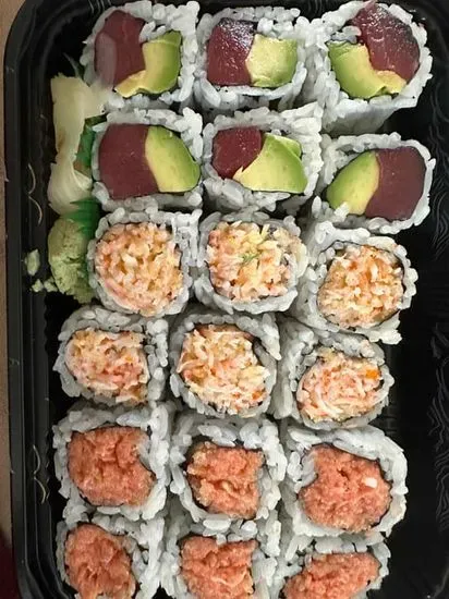 Maki Rolls Lunch (Any 3 Rolls)