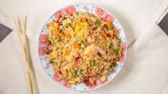 B. House Special Fried Rice (派对本楼炒饭)