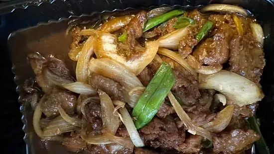 S9. Mongolian Beef (蒙古牛)