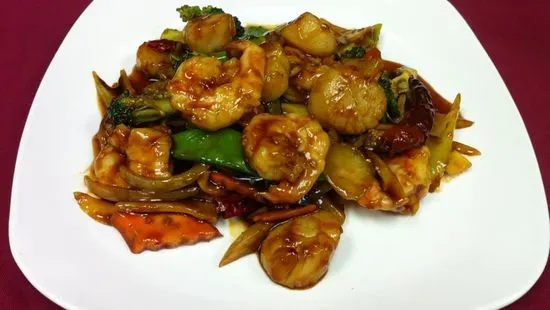 H4. Shrimp & Scallop with Hot & Spicy Sauce