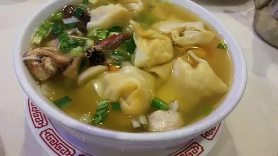 29. House Special Wonton Soup (For Two)