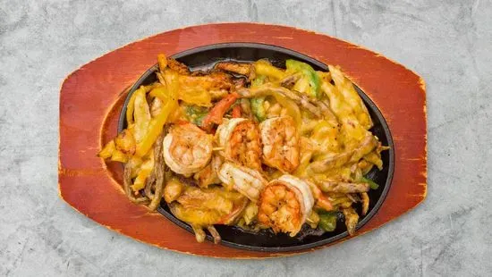 Fajita Mixta (Chicken Shrimp Steak)