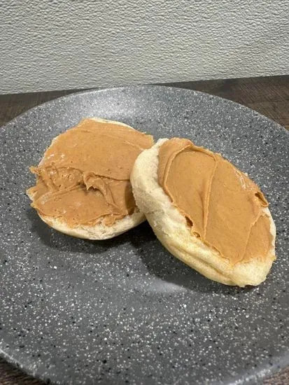 Mini Bagel w/Peanut Butter