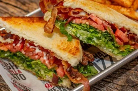 Classic BLT Sandwich