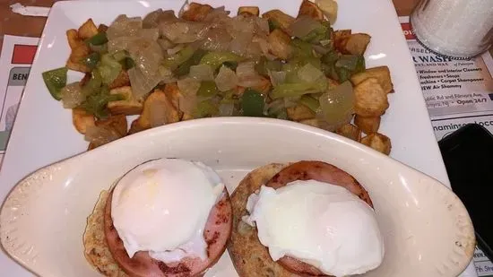 Eggs Benedict Breakfast