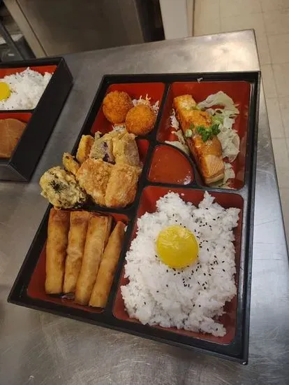 B. Croquette, Lumpia & Tempura