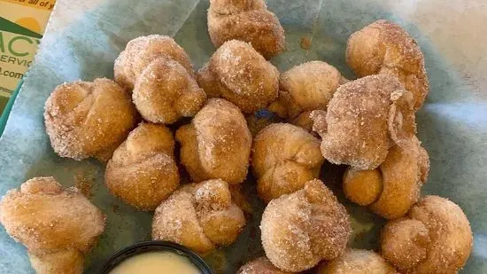 Cinnamon Knots