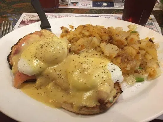 Salmon Benedict