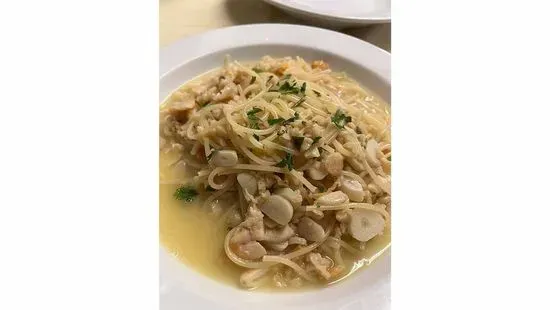 Clam Sauce Red or White