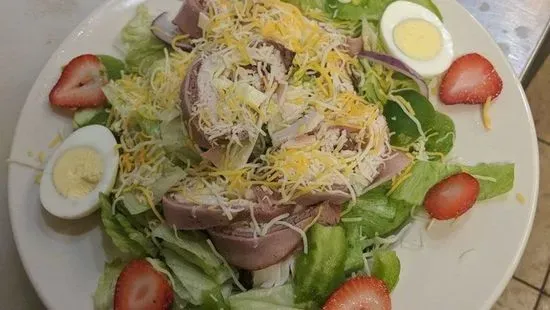 Grilled Skinless Chicken Breast Salad