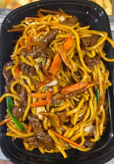 37. Beef Lo Mein / 牛 撈 麵