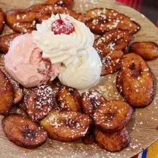 SWEET PLANTAIN WITH ICE CREAM